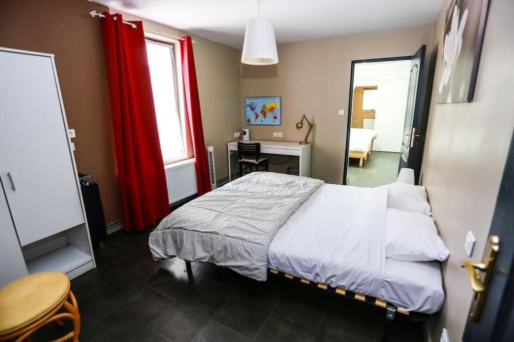 F3 80 M2 Longere Plain Pied Au Centre Auxonne. Villa ภายนอก รูปภาพ