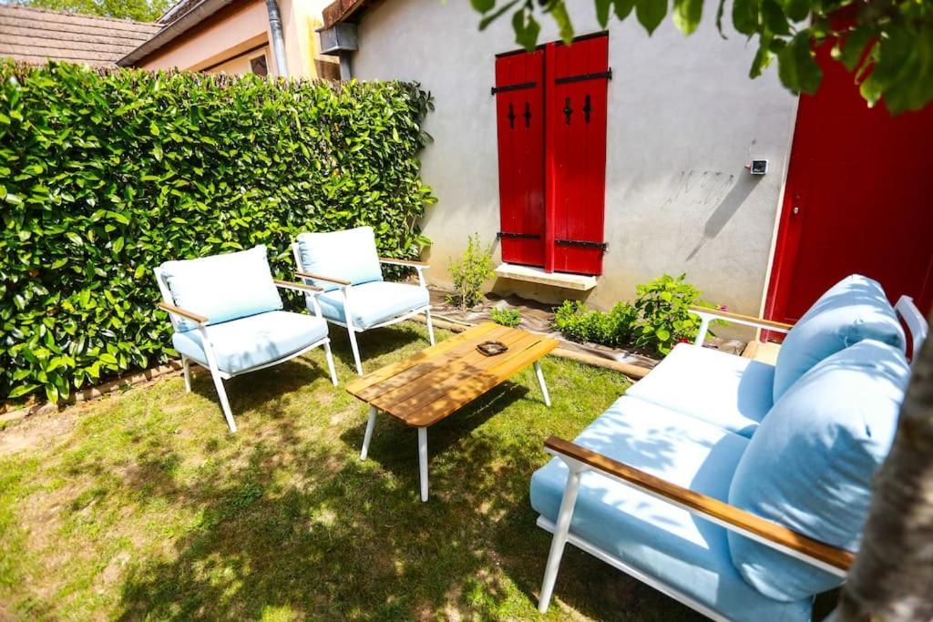 F3 80 M2 Longere Plain Pied Au Centre Auxonne. Villa ภายนอก รูปภาพ