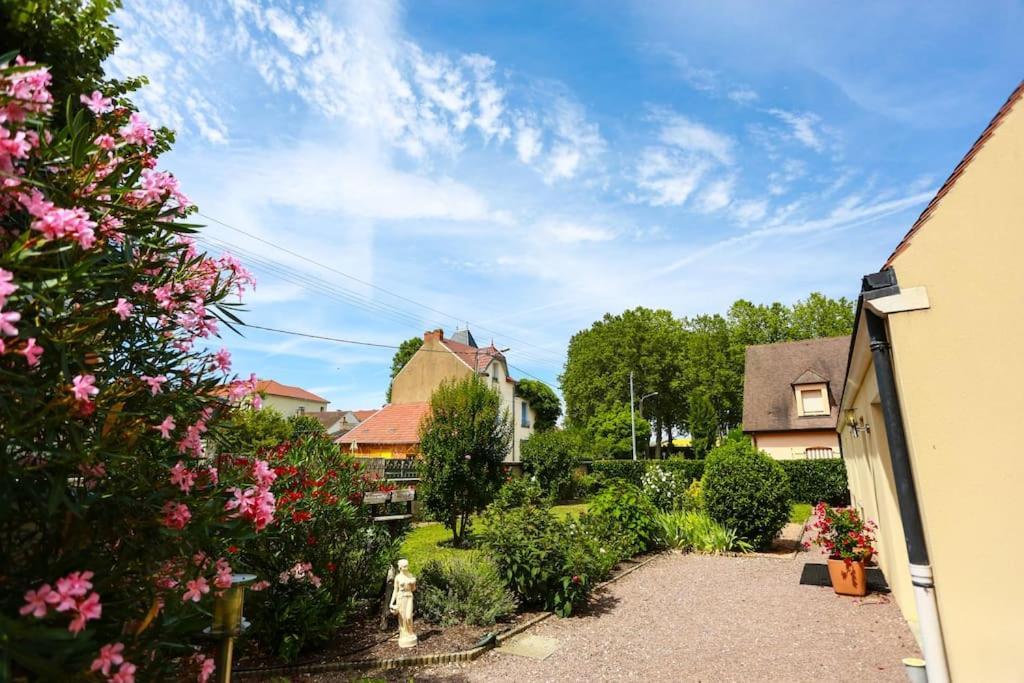 F3 80 M2 Longere Plain Pied Au Centre Auxonne. Villa ภายนอก รูปภาพ