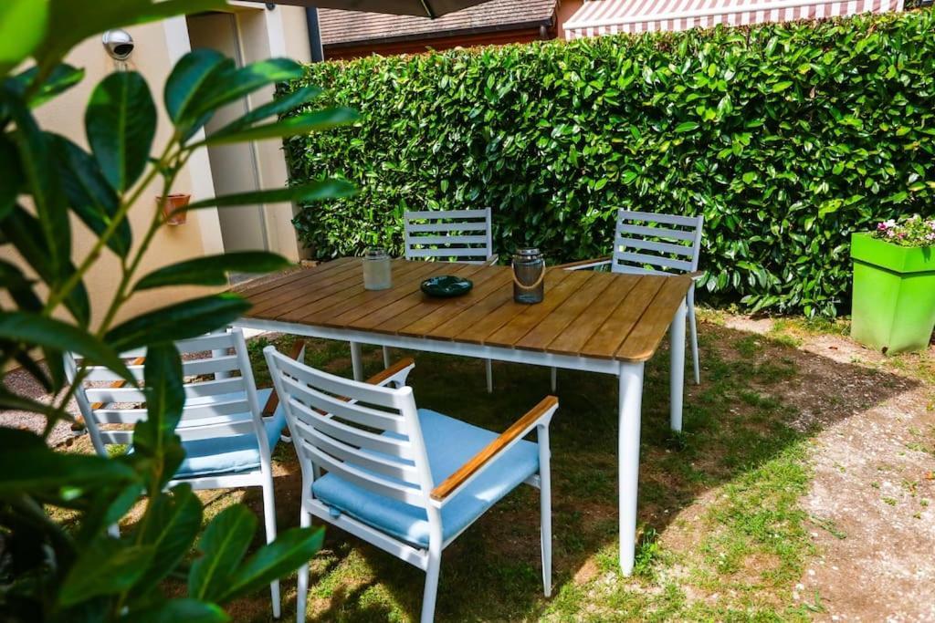 F3 80 M2 Longere Plain Pied Au Centre Auxonne. Villa ภายนอก รูปภาพ