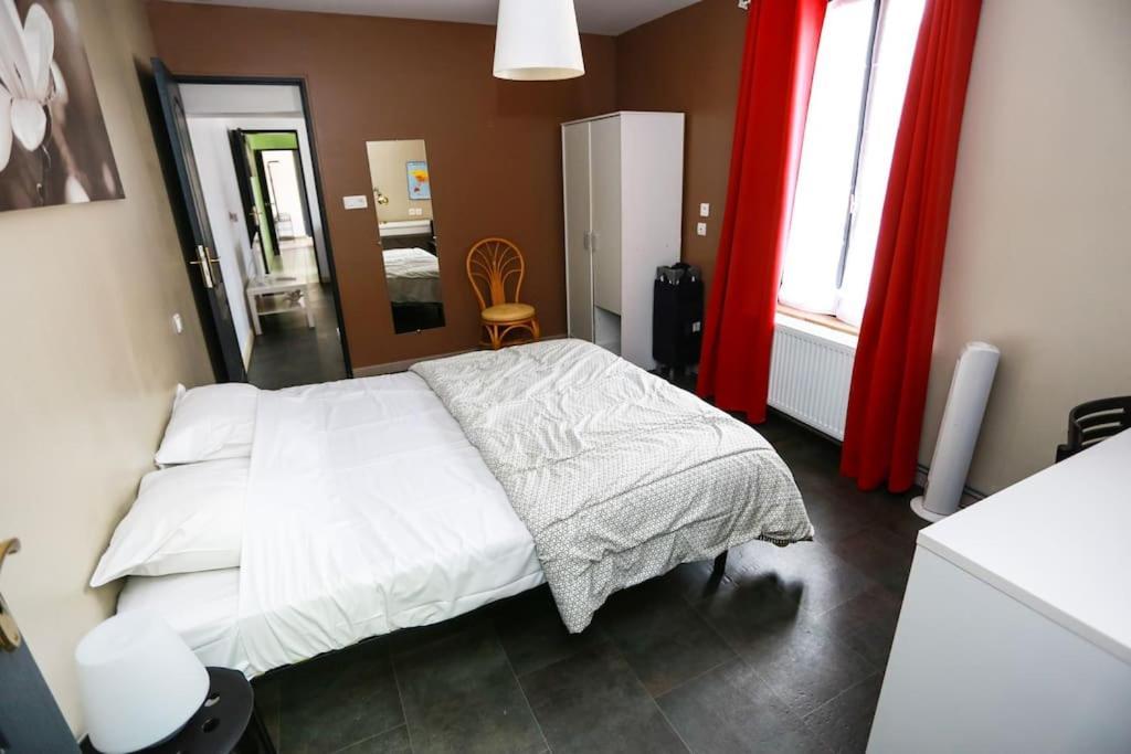 F3 80 M2 Longere Plain Pied Au Centre Auxonne. Villa ภายนอก รูปภาพ